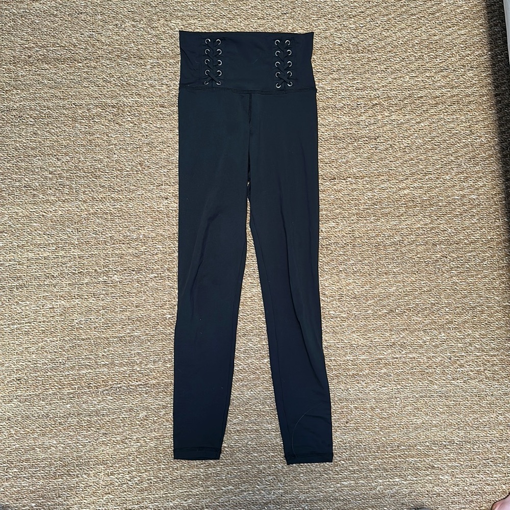 Strut This tie up leggings